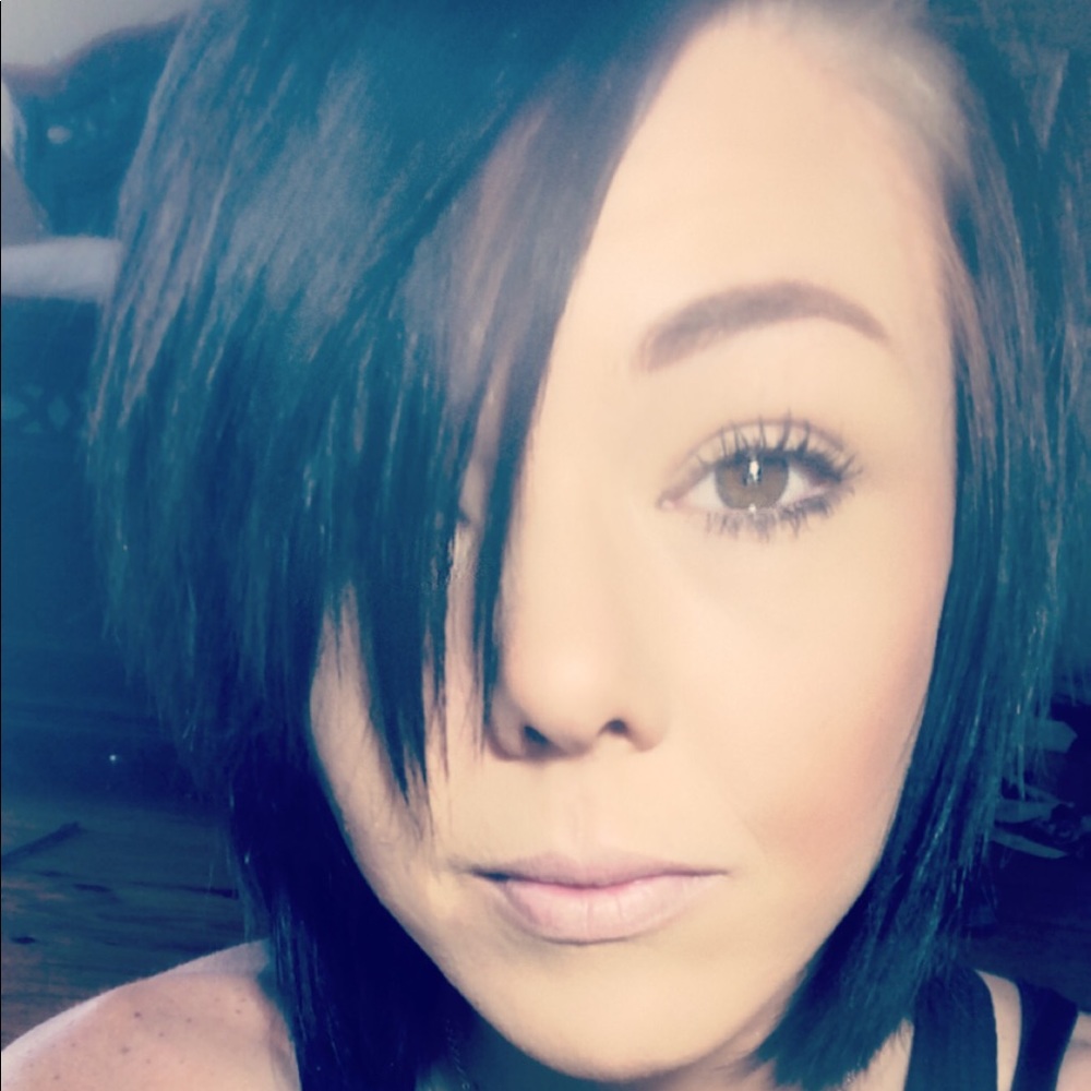 Meet your Posher, Lesha